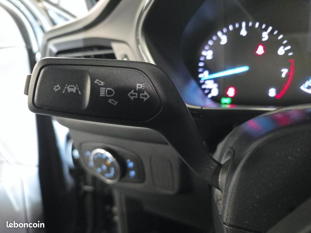 FORD FOCUS 1.0 EcoBoost mHEV - 155 - BV PowerShift ST Line (image 28)