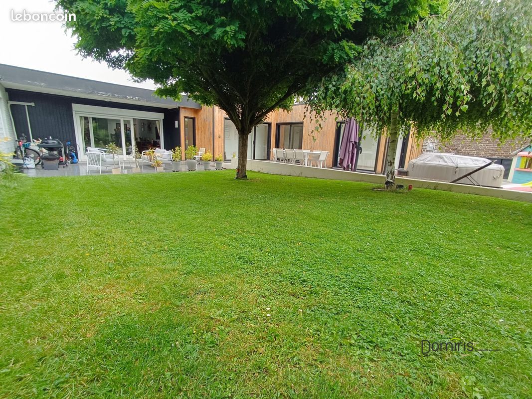 Maison 5 pièces 150 m² · à Toufflers · 150 m² · 460 000 €