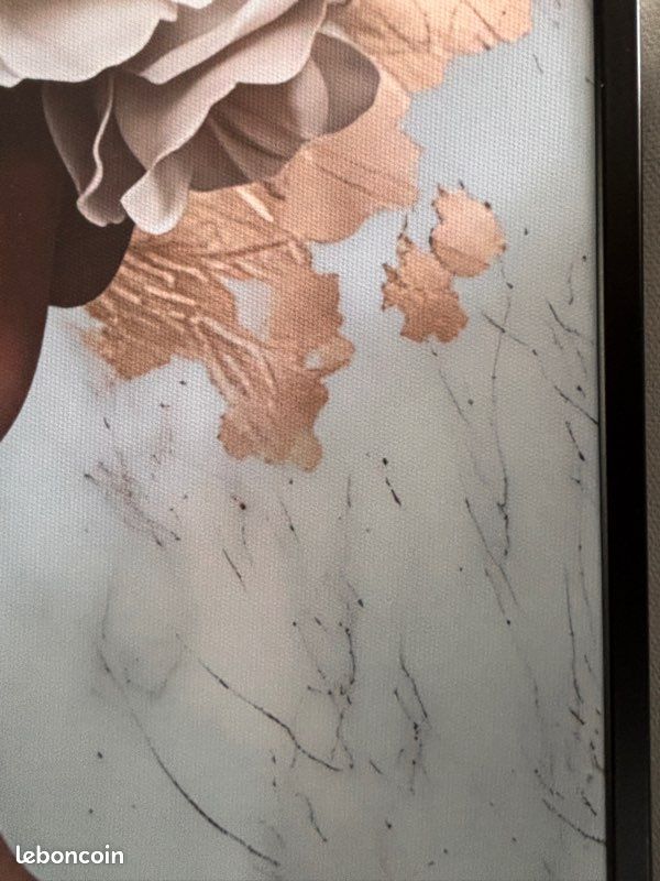Toile affiche femme fleurs blanches portrait beige dore surrealiste pop art deco (image 3)