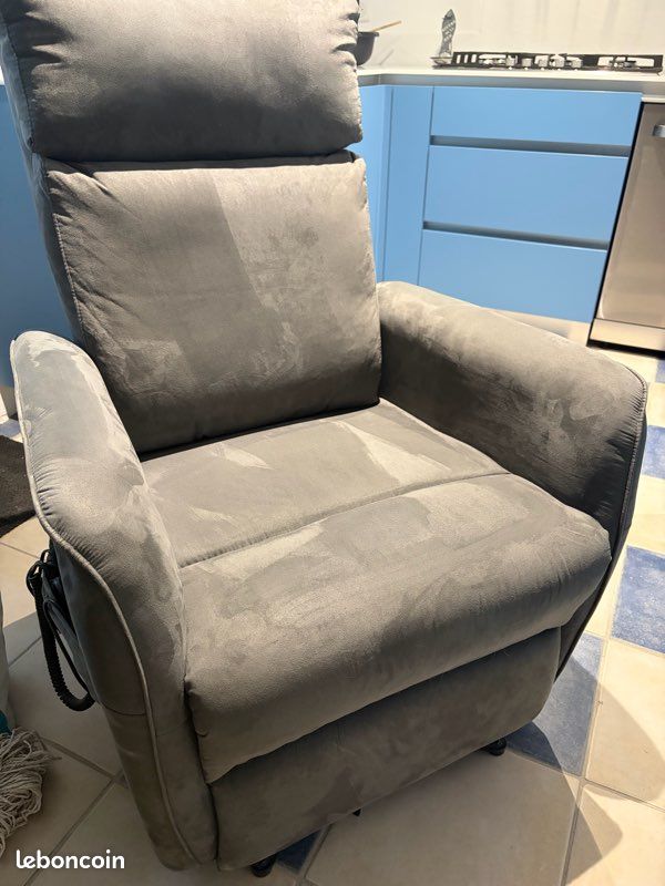 Fauteuil releveur. Capvital (image 1)