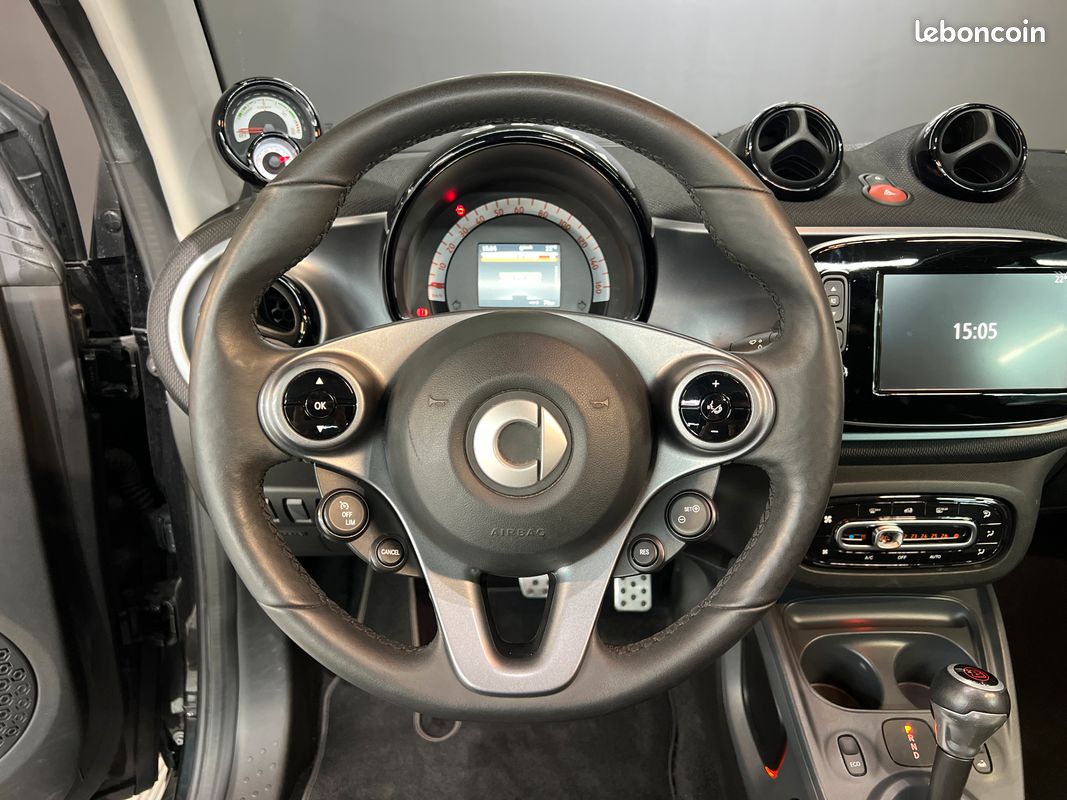 Smart Brabus ForTwo Cabriolet Électrique BRABUS XCLUSIF | Caméra | JBL (image 10)