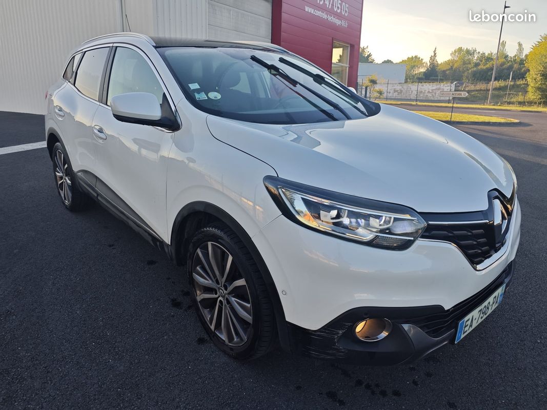 RENAULT Kadjar ANNEE 2016 DIESEL 1.6 dCi 16V FWD 130CV (image 9)
