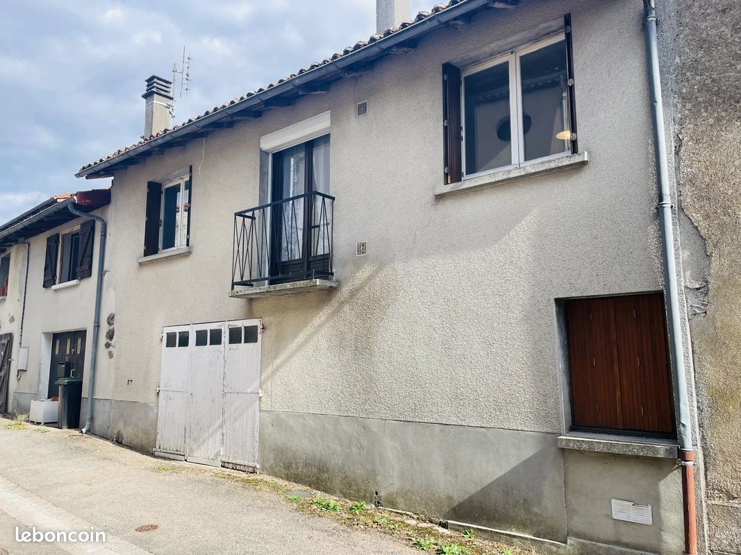 Maison 4 pièces 80 m² · à Saulgond · 80 m² · 49 000 €