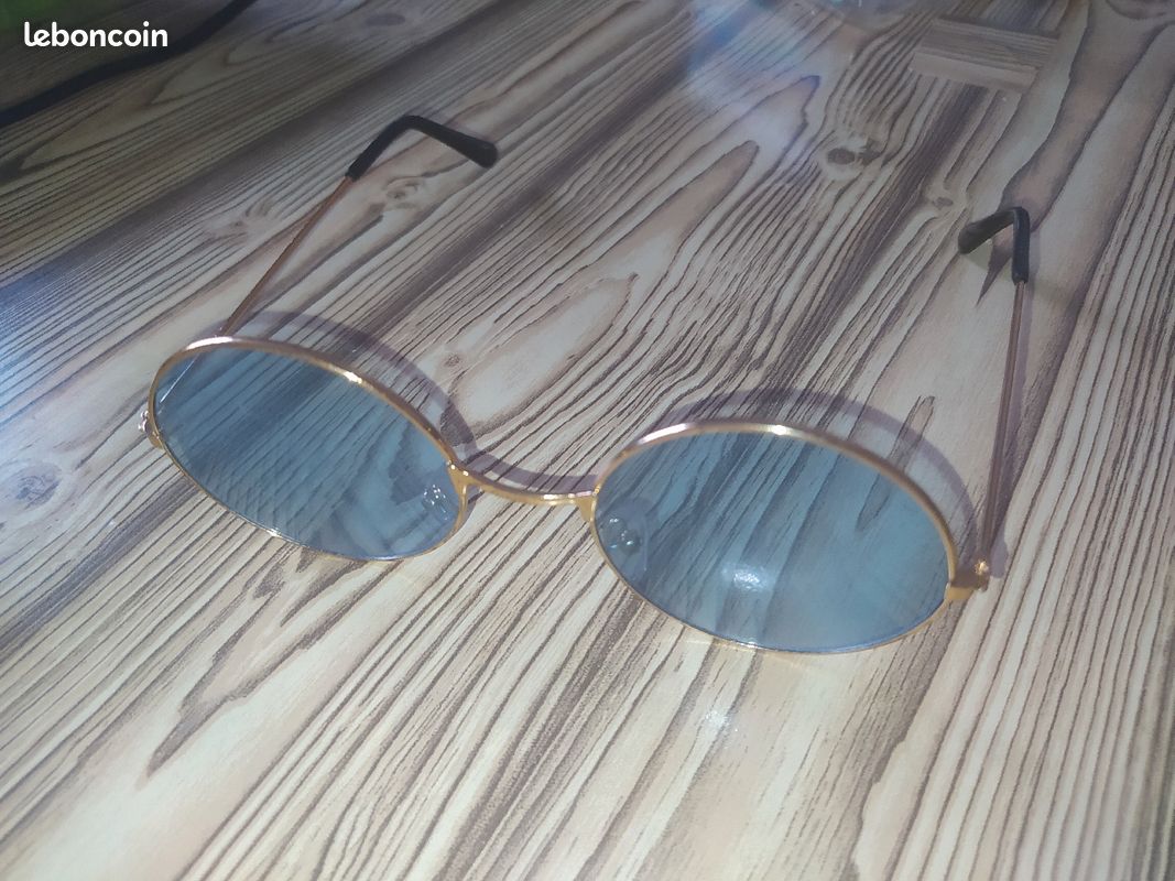 Lunette de soleil très bon état (image 2)
