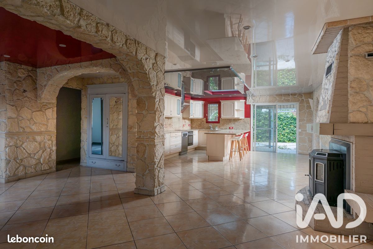 Maison 5 pièces 145 m² · à Cabannes · 145 m² · 1 640 €/mois