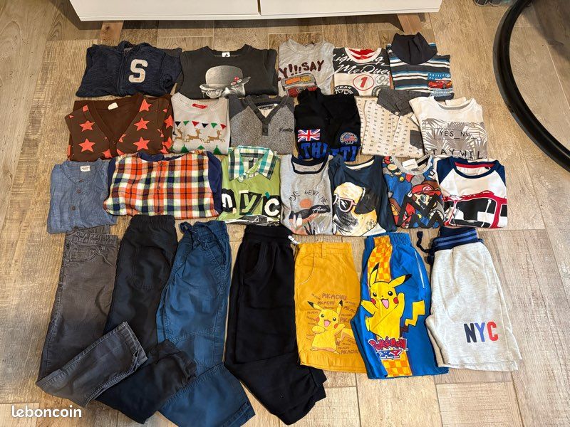 Lot de beaux vêtements pour un petit garçon de 6 ans ( 7
