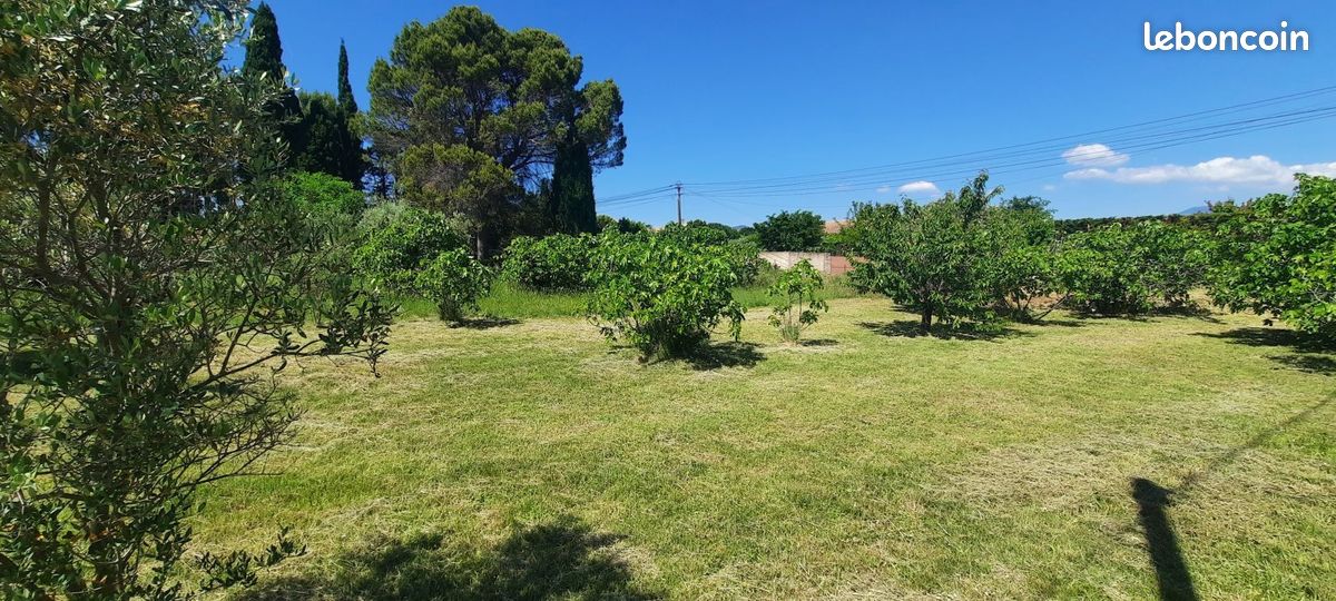 Terrain à bâtir de 700 m² à AUBIGNAN (84) · 159 000 €