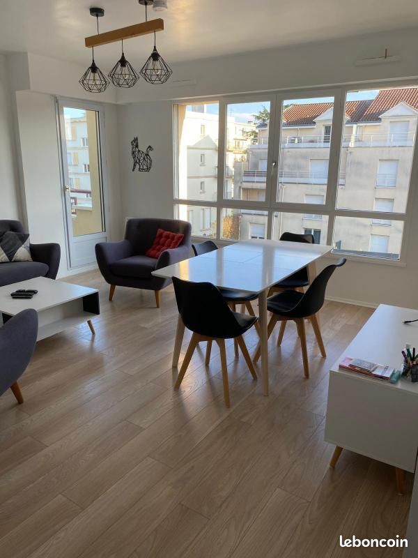 Appartement 1 pièce 84 m² · à Nantes · 84 m² · 1 200 €