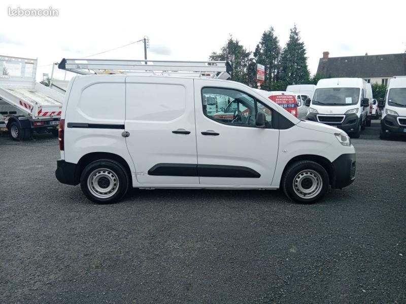 Citroen Berlingo Van 10 750 HT 1.5 BlueHDi 100ch (image 7)