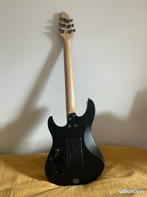 Guitare électrique - Yamaha RGX220DZ noire (image 4)