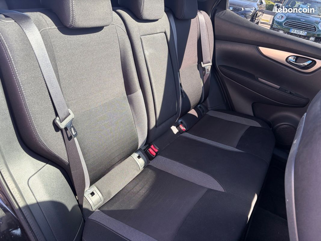 NISSAN Qashqai GENERATION-II 1.2 DIGT 115 N-CONNECTA 2WD (image 27)