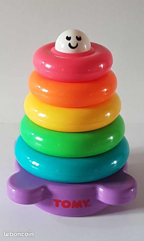 Anneaux empilable en pyramide pour Bébé (image 1)
