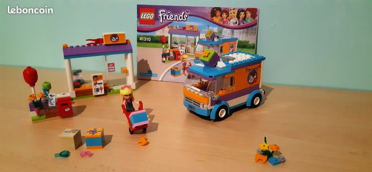 LEGO Friends 41310 La livraison de cadeaux d'Heartlake City