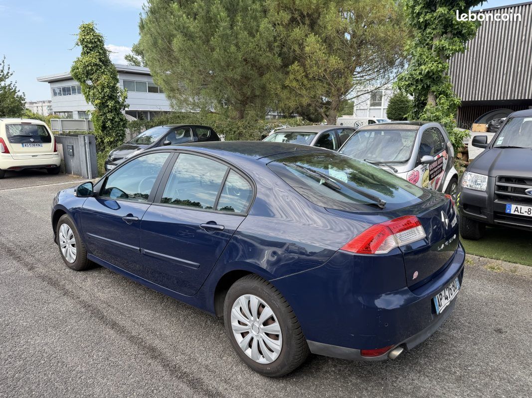 Renault laguna iii 2.0 dci 130 expression (image 6)