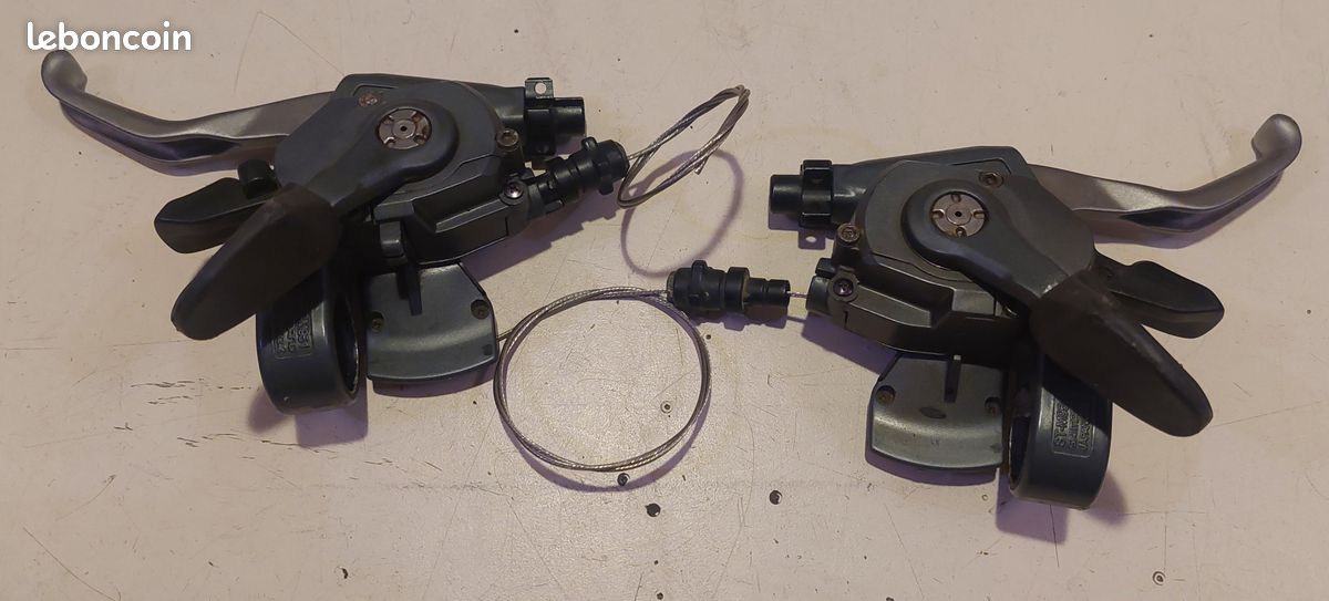 Montando el grupo Shimano XTR M9100 de 12 velocidades con Scotty Laughland