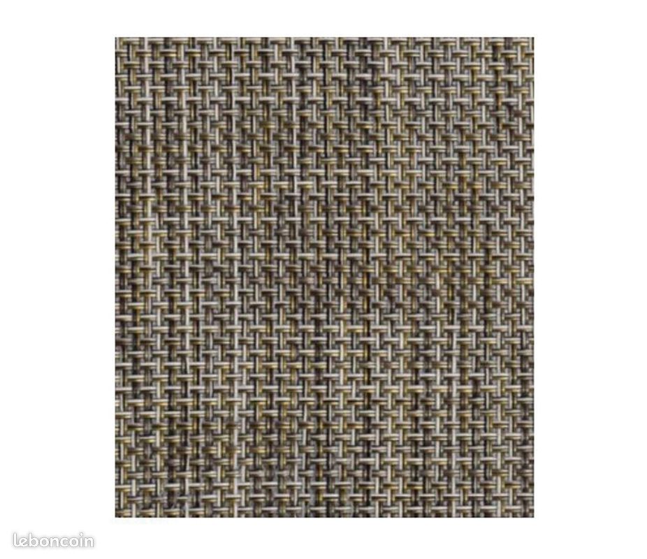 Tapis beige rectangulaire en caoutchouc surface douce (image 2)