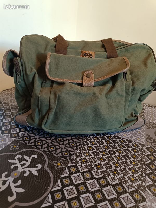 Sac de sport en bandoulliere neuf (image 1)