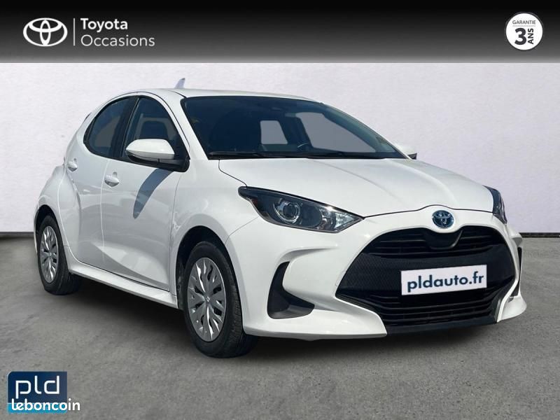 Toyota Yaris 116h Dynamic 5p MY22 (image 5)