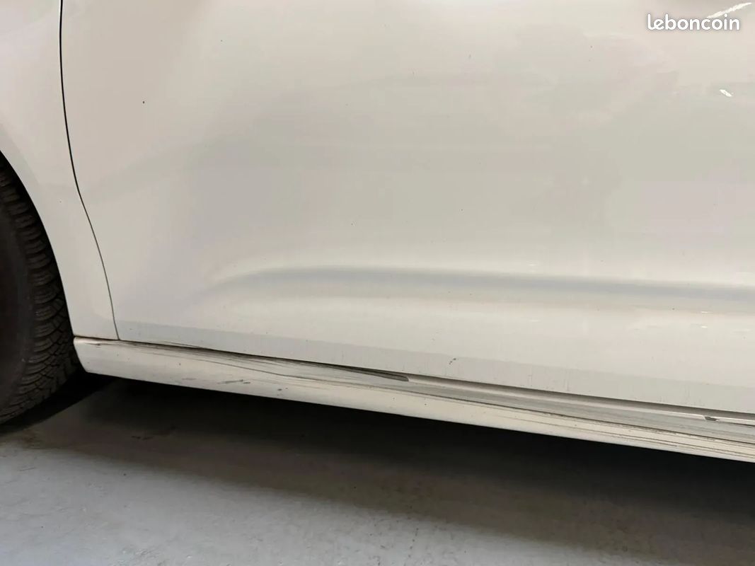 CITROEN C4 1.6 VTi 120ch Confort - Origine France - 2eme main - Moteur à chaine - Ethanol - Clim Auto - Bluetooth - Radar de recul (image 25)