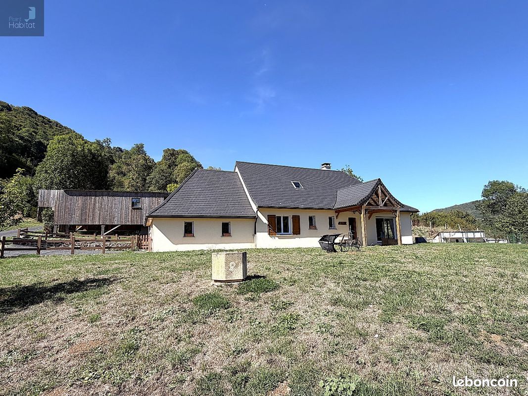 Maison 4 pièces 103 m² · à Saint-Martin-sous-Vigouroux · 103 m² · 195 000 €
