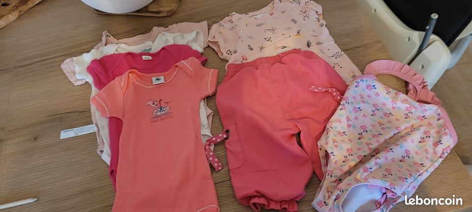 Vêtements bebe fille 6 mois (image 1)