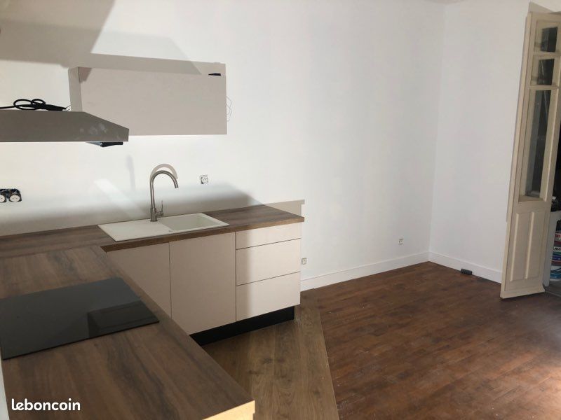 Appartement à louer 70m2, 3 pièce - Brive-la-Gaillarde 19100 (image principale 0)