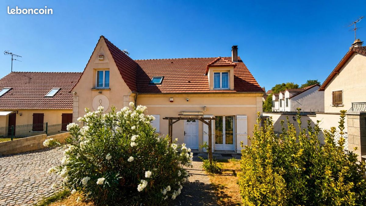 Maison 7 pièces 127 m² · à Fontenay-en-Parisis · 127 m² · 390 000 €