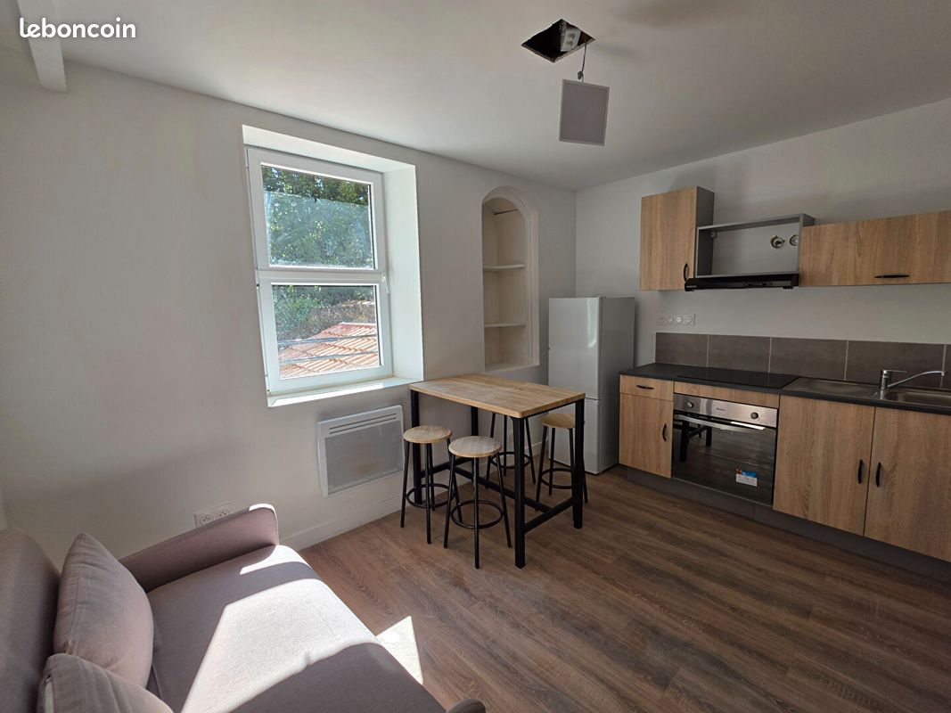 Appartement 2 pièces 26 m² · à Mazamet · 26 m² · 440 €/mois