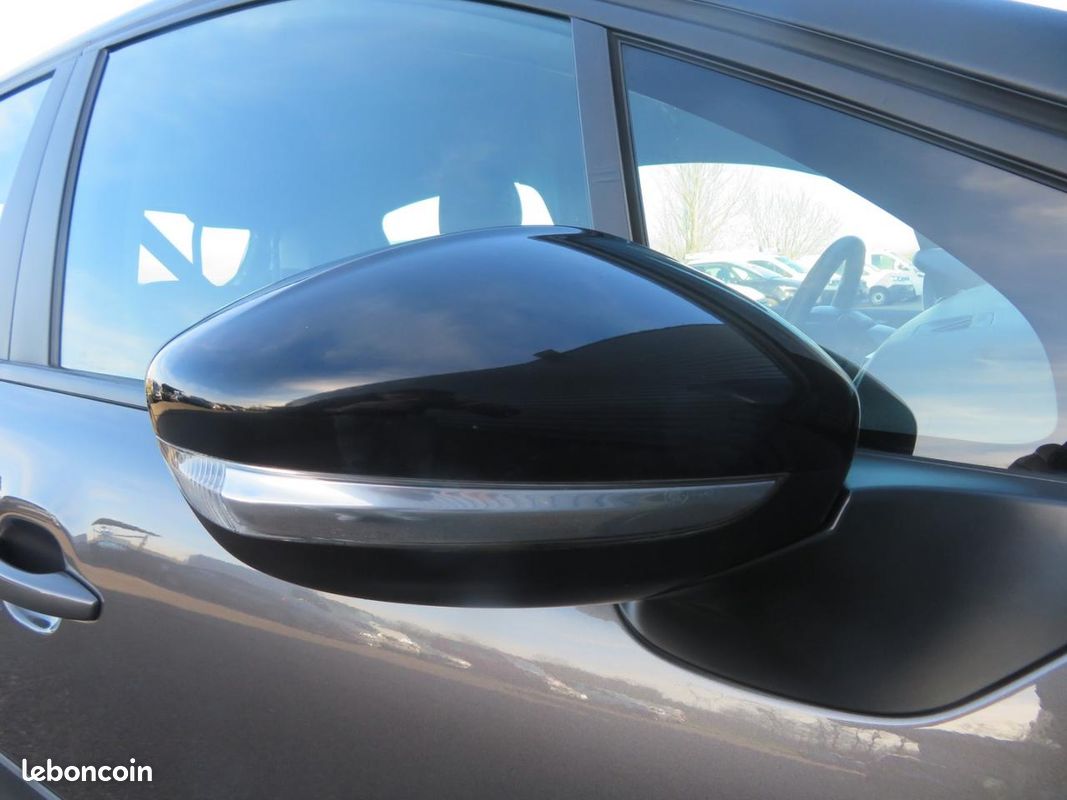 CITROEN C3 1.2 PureTech 12V - 83 S&S BERLINE Feel Pack (image 24)