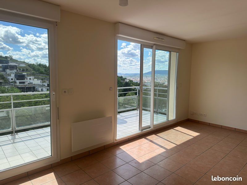 Appartement 3 pièces 66 m² · à Clermont-Ferrand · 66 m² · 985 €