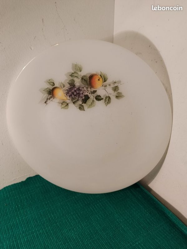 1 assiette plate Arcopal (image 2)