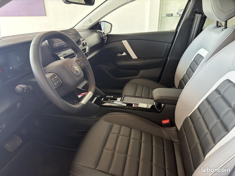 Citroen C4 1.2 Hybride 136ch S&S MAX Automatique (image 8)