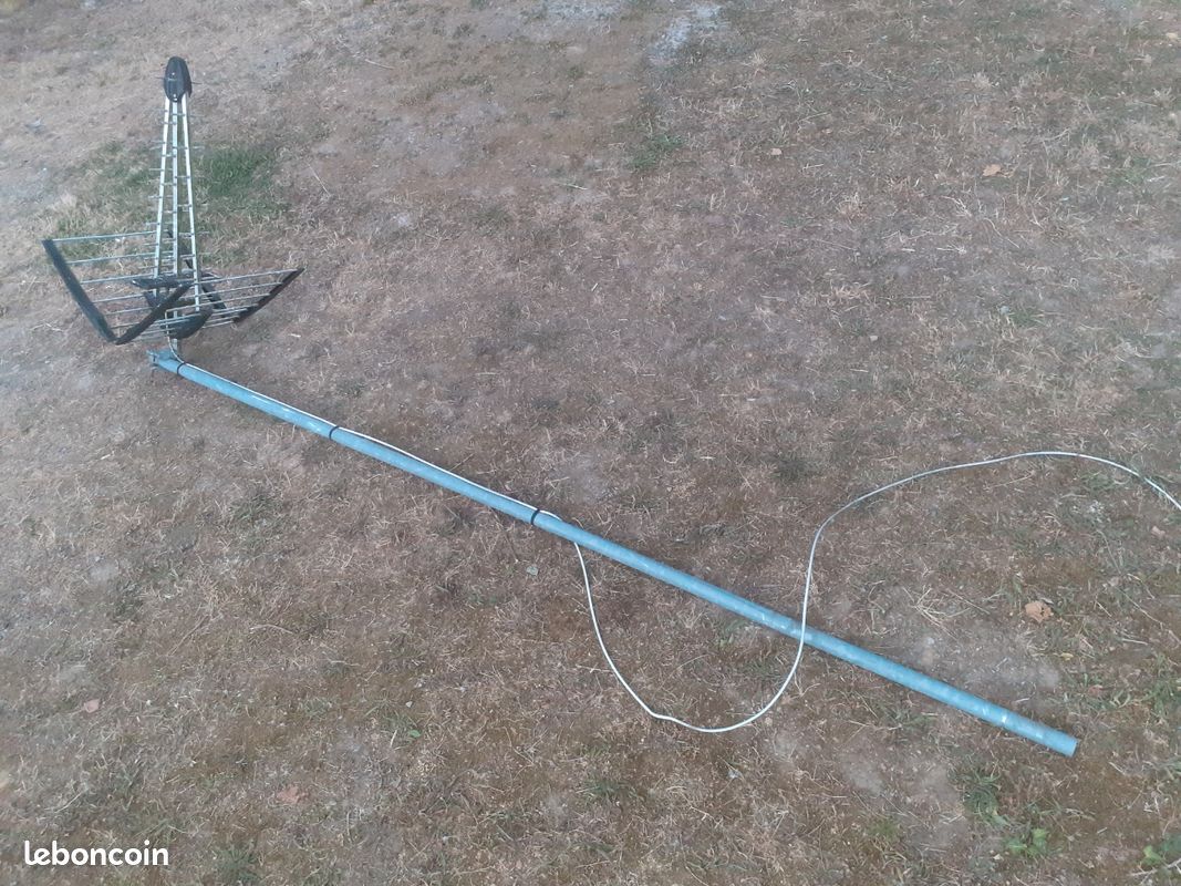 Antenne TV hertzienne + mât galvanisé de 3 mètres (image 1)
