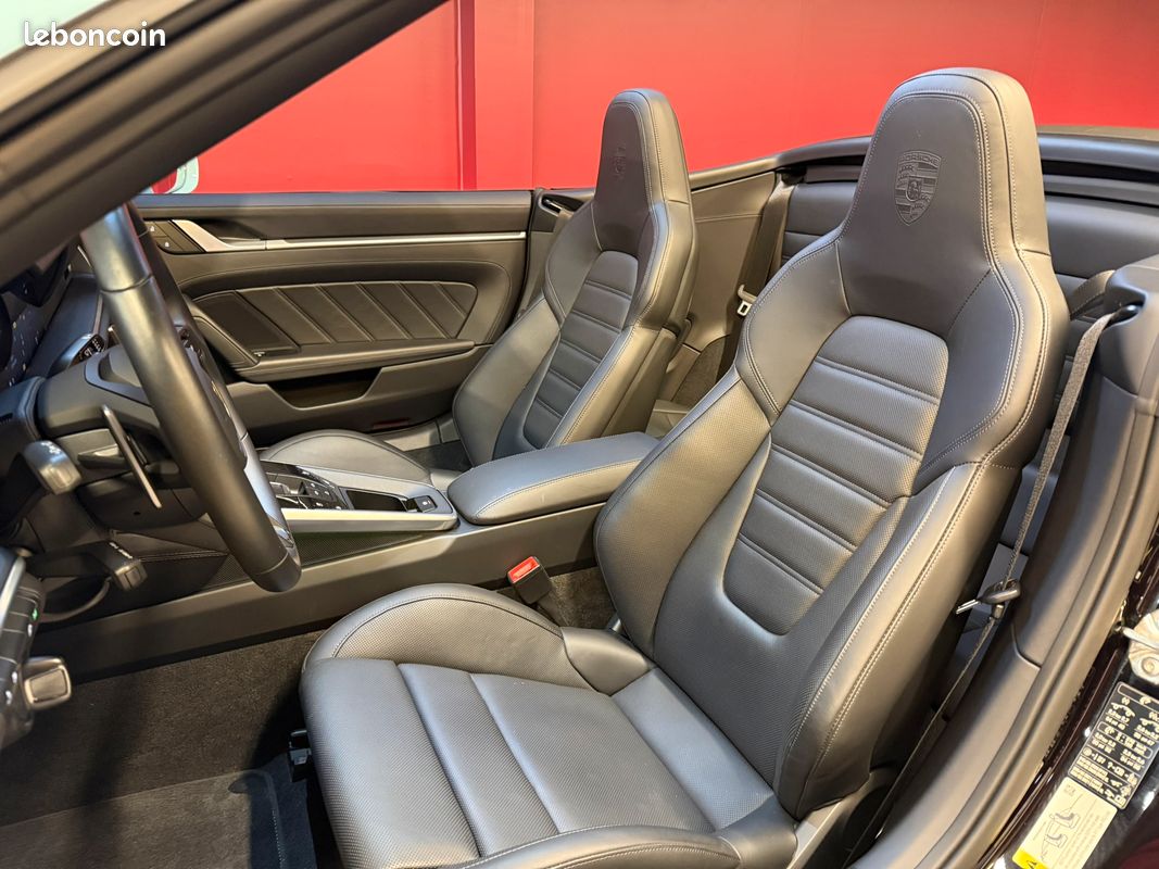 Porsche 911 Cabriolet (992) 3.0 480 Carrera GTS PDK (image 3)