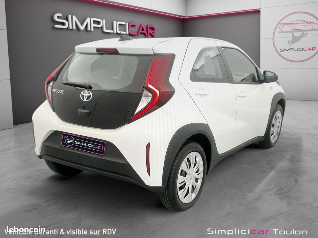 TOYOTA AYGO X Dynamic 72ch NEUVE - CarPlay - Caméra - Garantie Constructeur - Dès 280/mois (image 3)