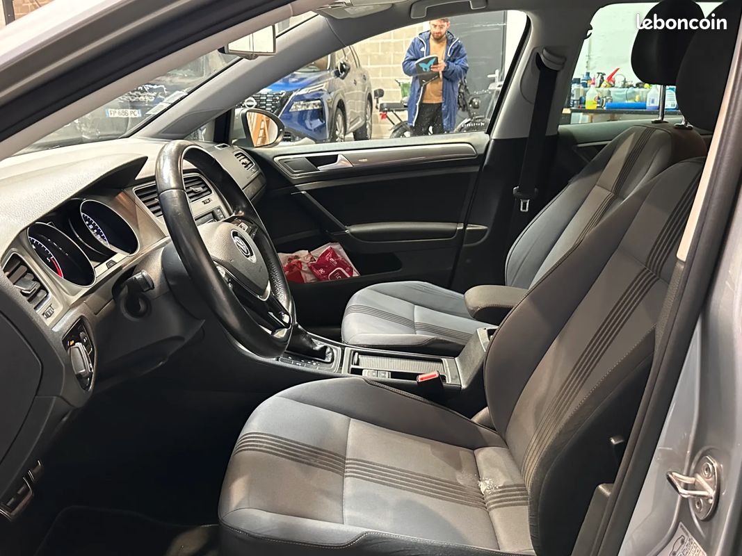 VOLKSWAGEN Golf 2.0 TDi 150ch Allstar - 2017 - Suivi complet - Boîte auto (image 13)