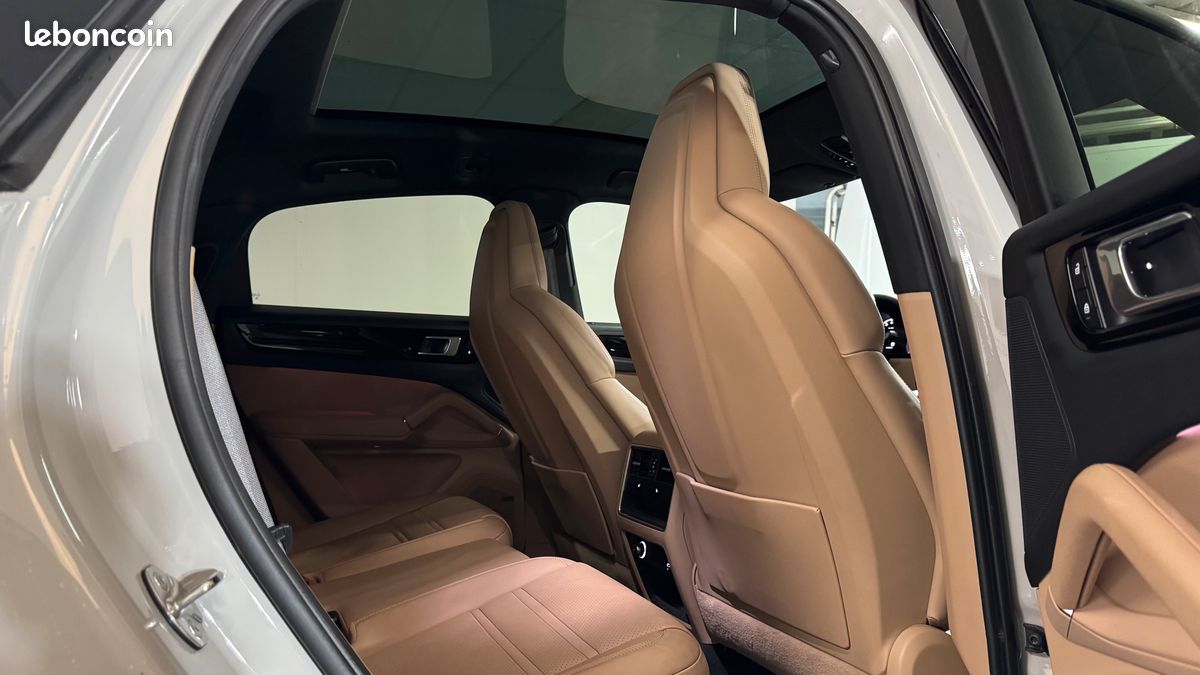 Porsche cayenne coupe 3.0 l 462 ch bva8 TVA Récupérable v6 e-hybrid platinium chrono camera carplay attelage garantie 12 mois reprise possible (image 5)