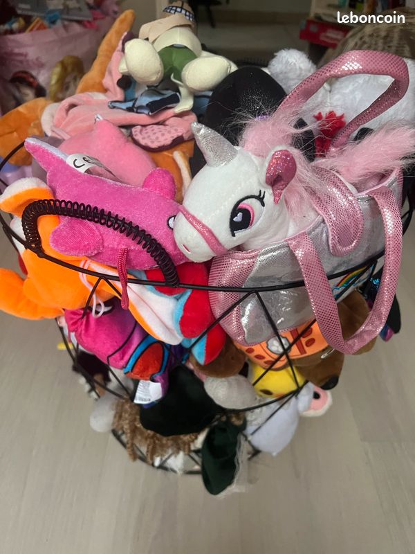 Lot de peluches (image 1)