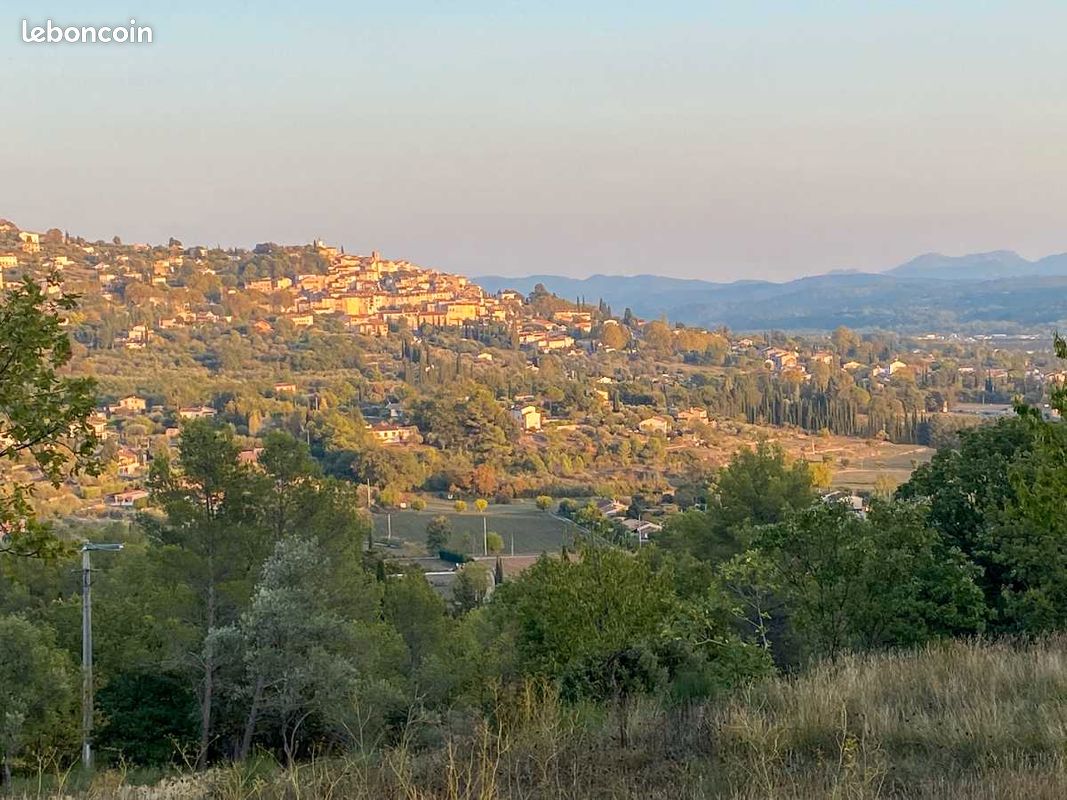 Terrain 8654 m² · à Fayence · 8 654 m² · 590 000 €