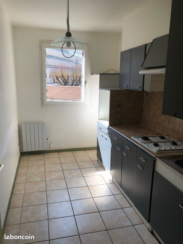Appartement 3 pièces 70 m² · à Digne-les-Bains · 70 m² · 700 €