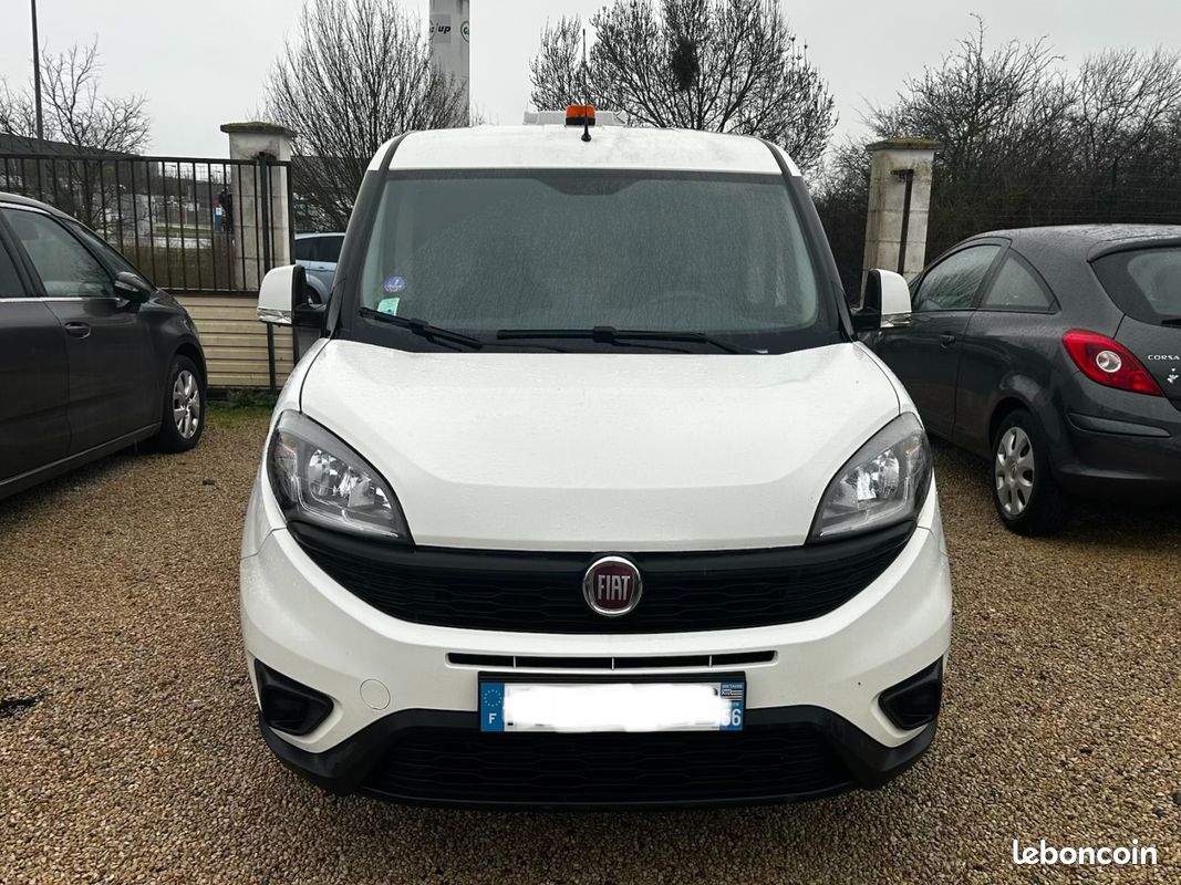 FIAT DOBLO CARGO FT 1.4 GNV TJET 120 cv PACK PROFESSIONAL 5 408 HT (image 2)