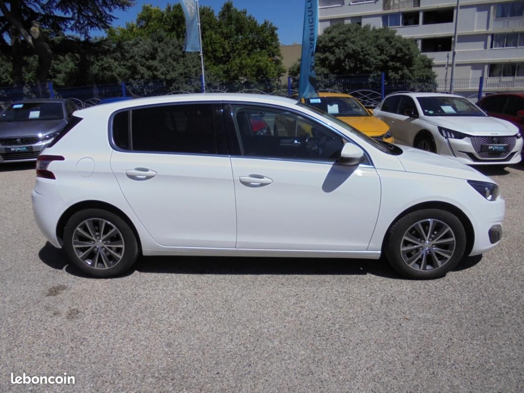 Peugeot 308 130ch SetS BVM6 Allure (image 4)