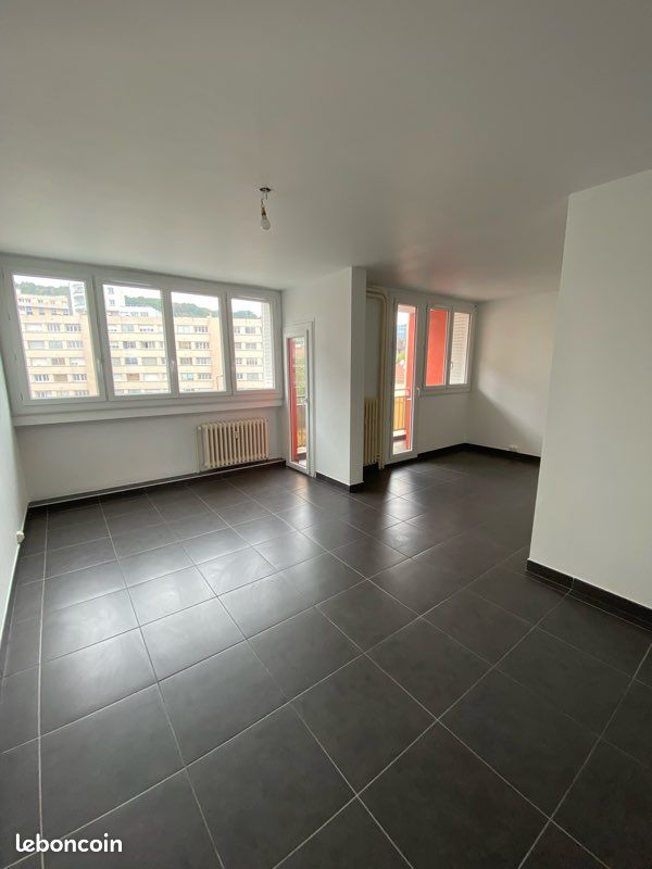 Appartement 4 pièces 71 m² · à Saint-Étienne · 71 m² · 87 000 €