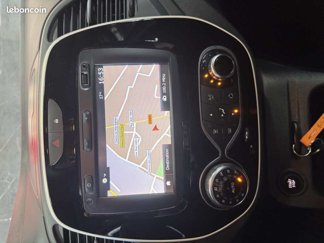 Renault captur 1.2 tce 120ch energy intens 2018 (image 21)