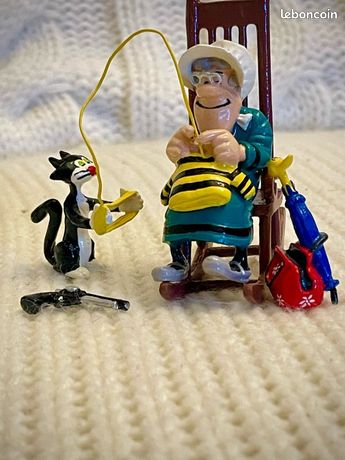 Figurine Lucky Luke - Ma Dalton Tricotant Dans Son Rocking Chair - Collection Morris (plomb, Neuve)