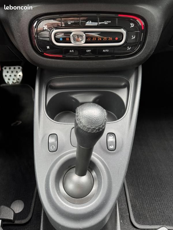 Smart ForTwo Cabriolet 90 PRIME GPS LED CUIR CLIM BVA (image 18)