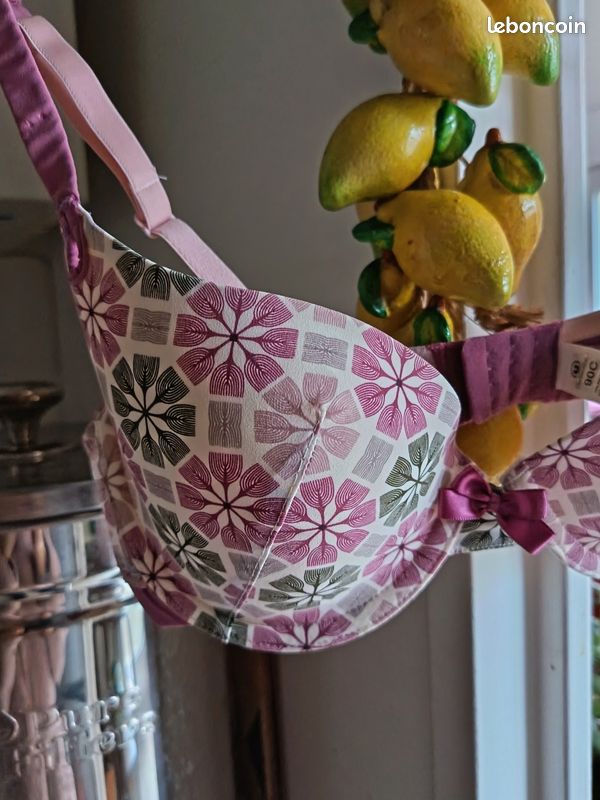 Soutien-gorge 90C (image 1)