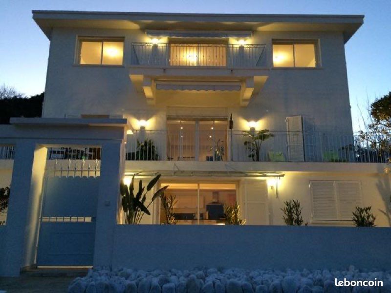Appartement 3 pièces 82 m² · à Antibes · 82 m² · 450 000 €