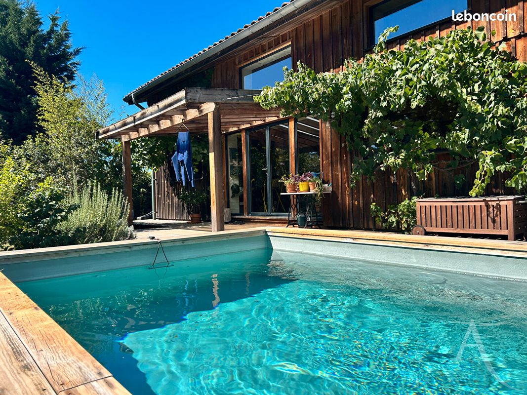 Maison 4 pièces 94 m² · à Azur · 94 m² · 530 000 €