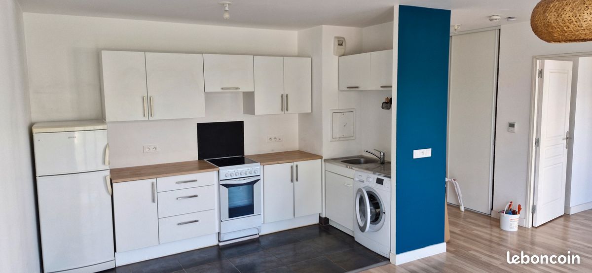 Appartement 2 pièces 43 m² · à Massy · 43 m² · 1 050 €